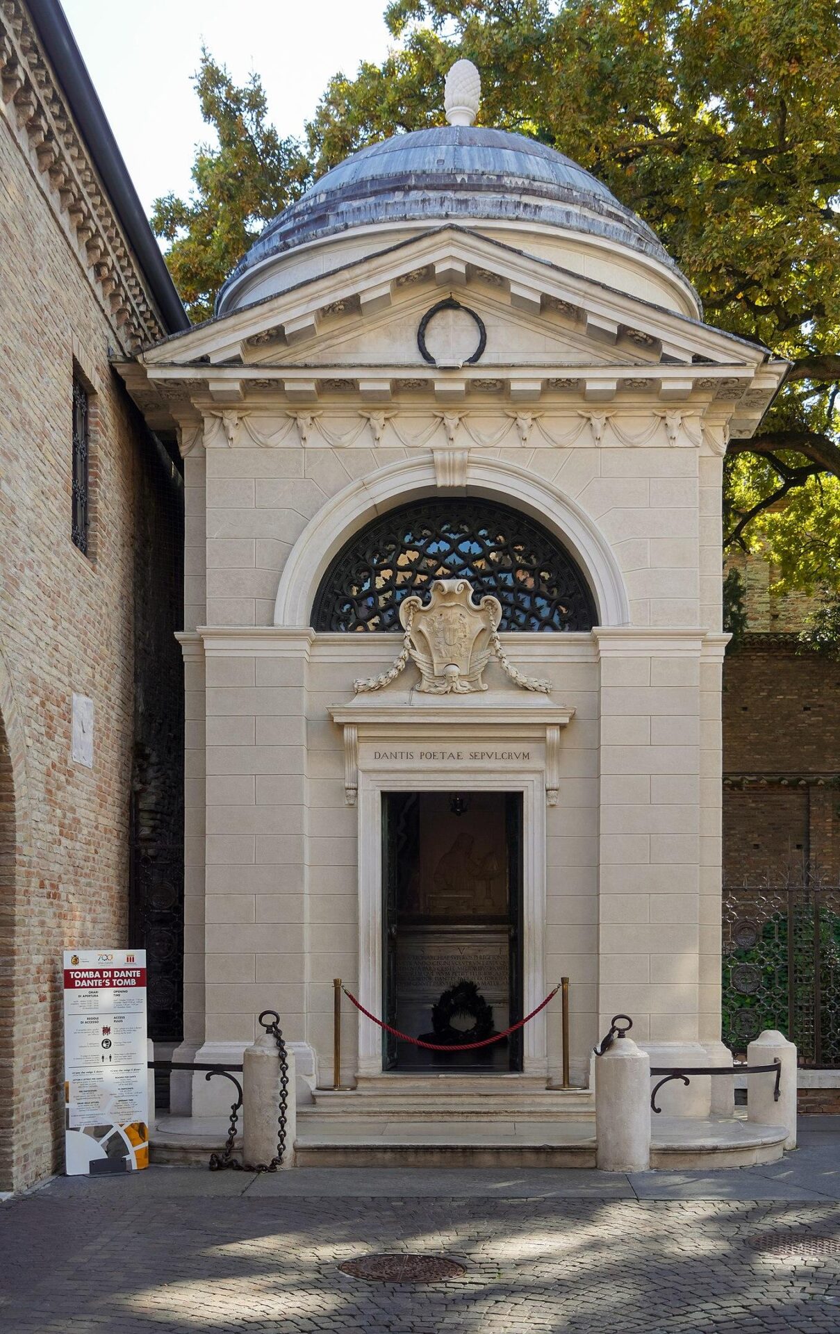 Ravenne - Tombe de DANTE