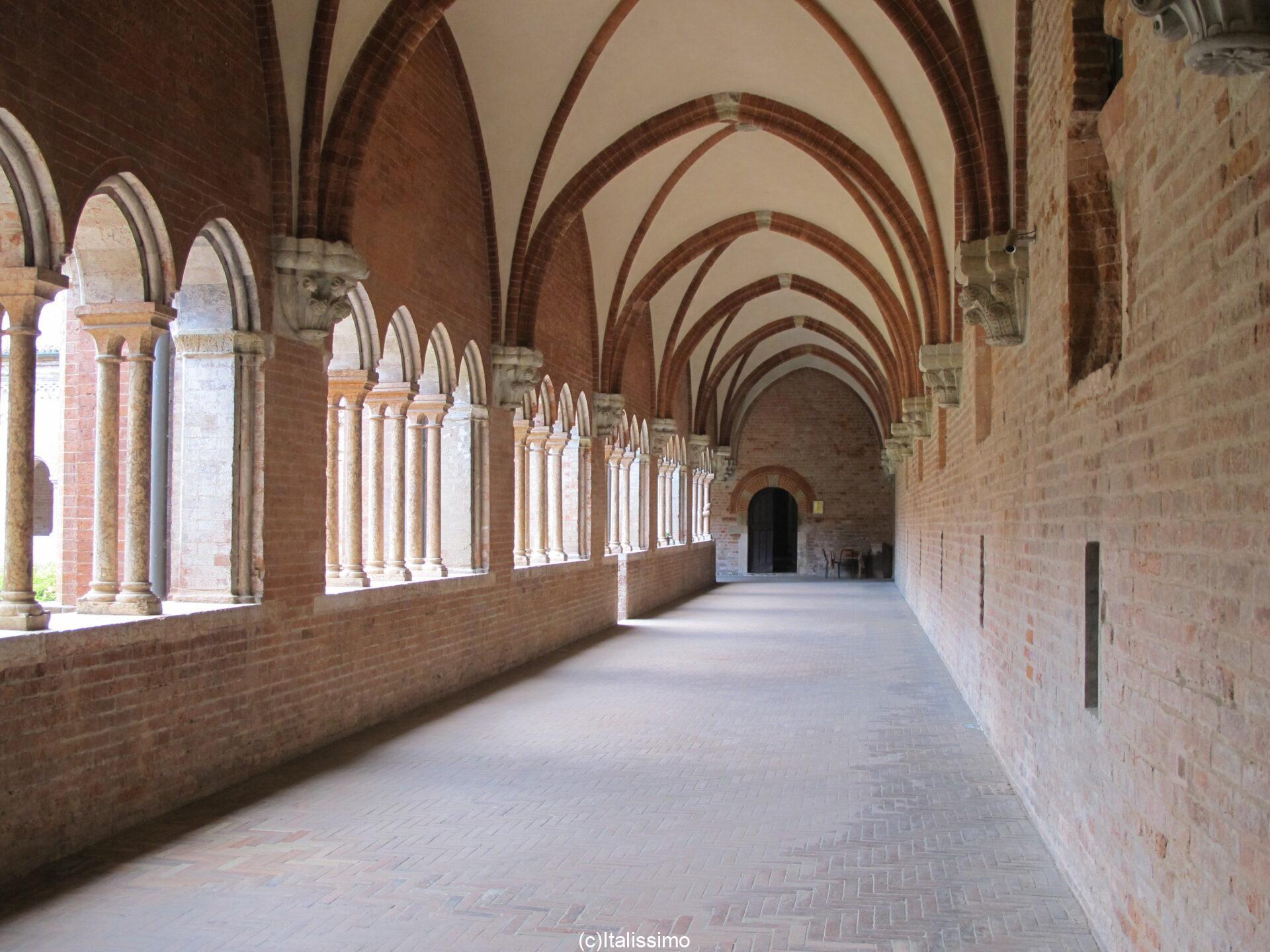 Abbaye de Chiaravalle della Colomba - Cloitre
