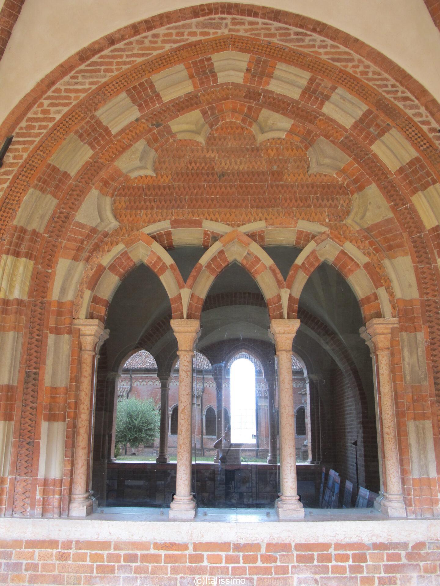 Abbaye de Chiaravalle della Colomba - Fenêtre sur cloitre