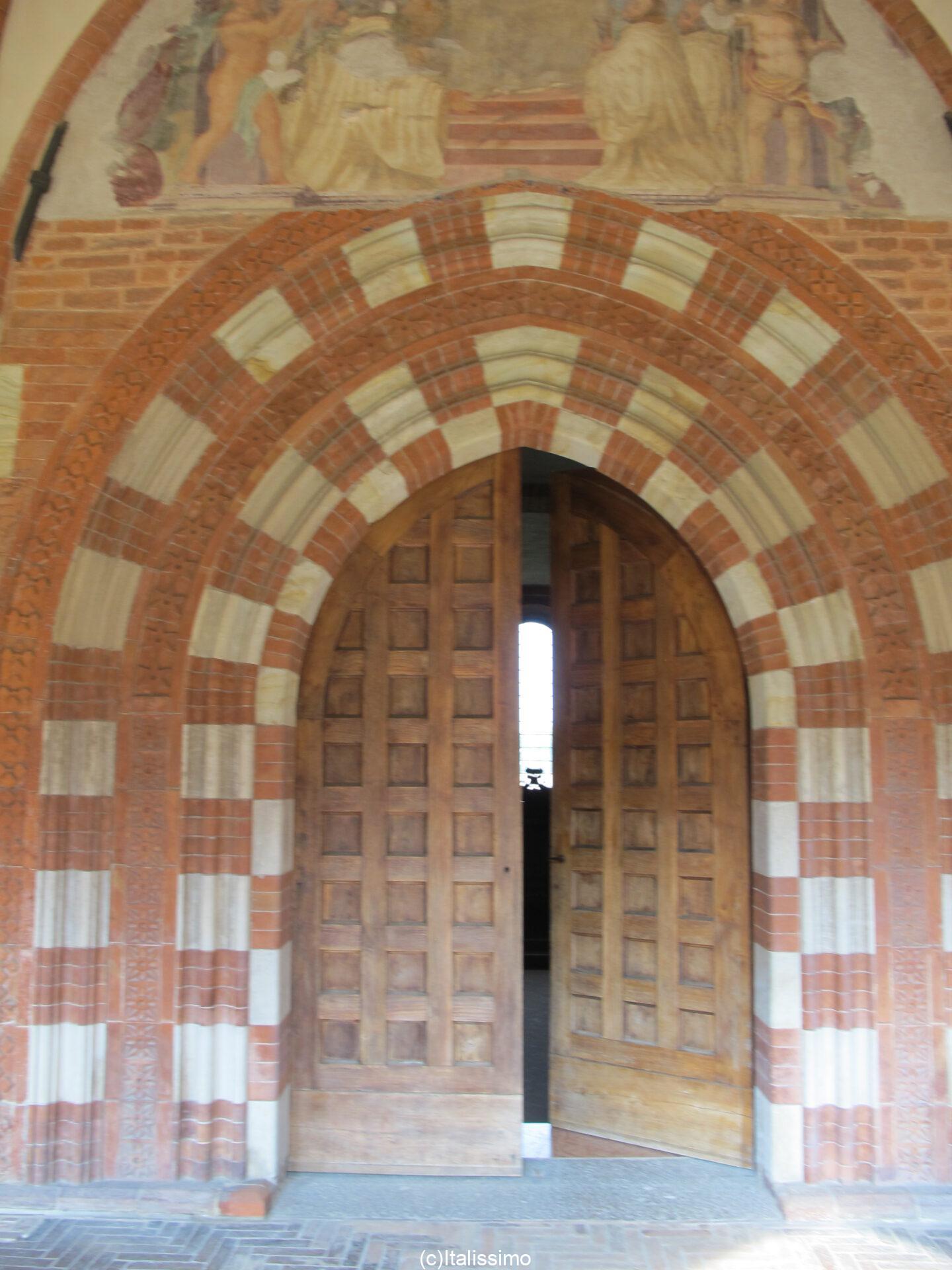 Abbaye de Chiaravalle della Colomba - Porte sur cloitre