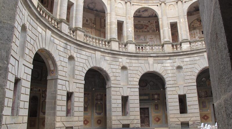 Villa Farnèse de Caprarola - Cour intérieure