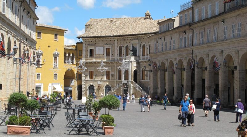 Fermo - Piazza del Popolo