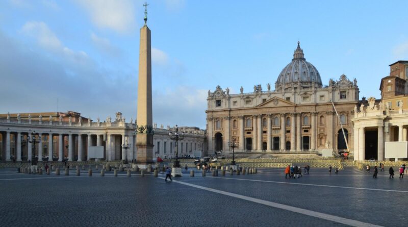 Vatican - Basilique et place Saint-Pierre