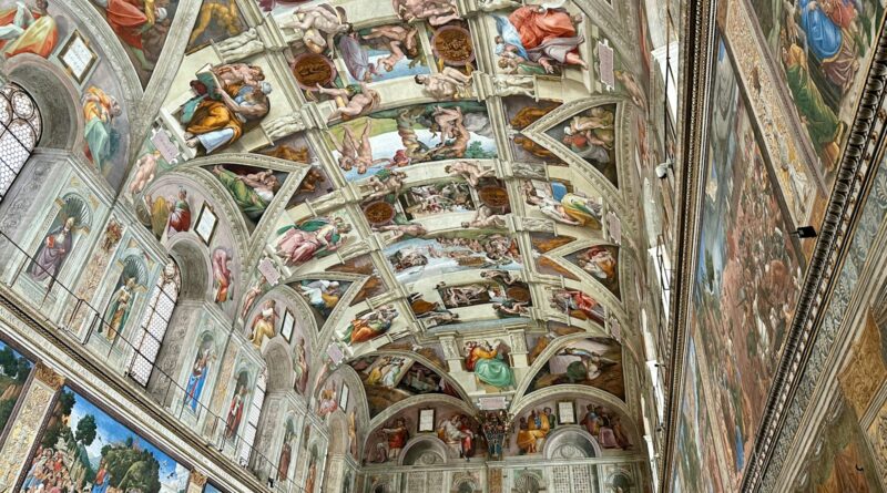 Vatican - Plafond et murs de la chapelle Sixtine