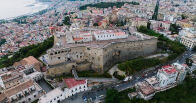 Naples - Vue aérienne du Castel Sant'Elmo