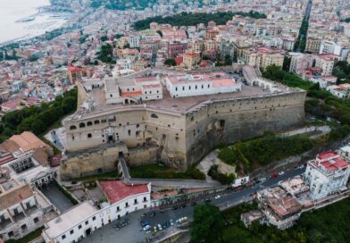 Naples - Vue aérienne du Castel Sant'Elmo