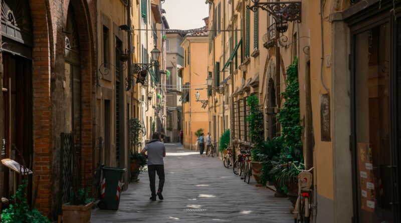 Lucques (Lucca) - Rue piétonne du centre historique