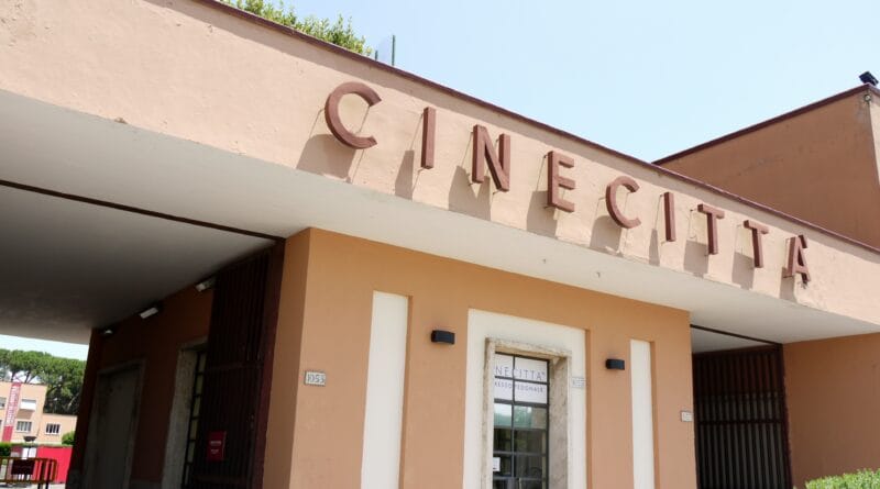 Rome, l'entrée de Cinecitta
