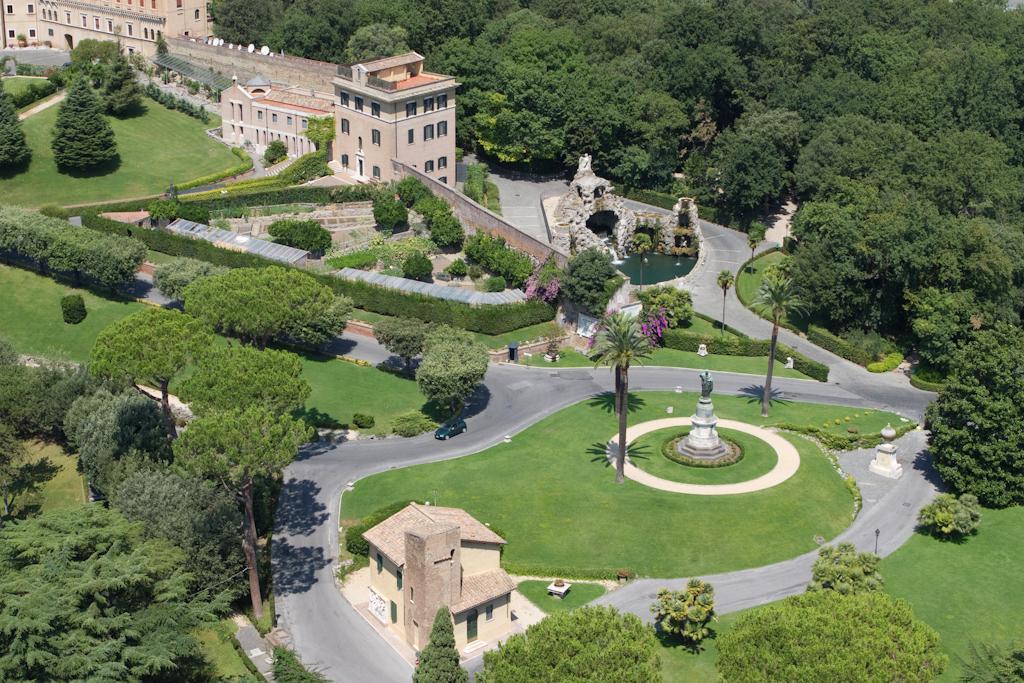 Cité du Vatican - vue des jardins